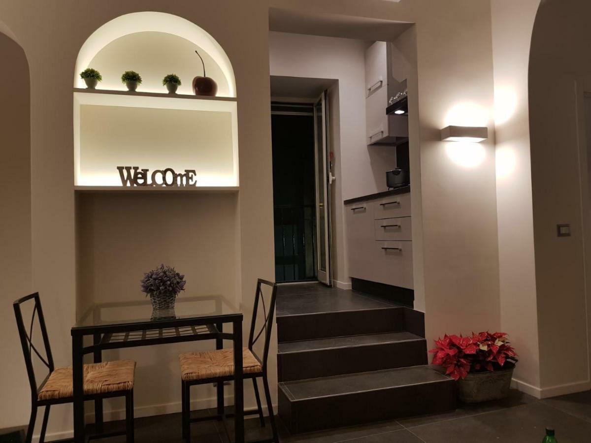 נאפולי Home "Suite" Home מראה חיצוני תמונה