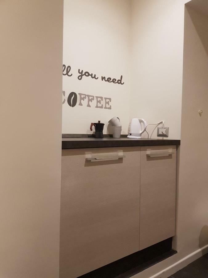 נאפולי Home "Suite" Home מראה חיצוני תמונה
