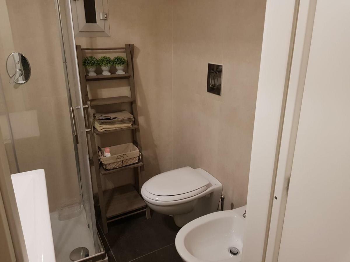 נאפולי Home "Suite" Home מראה חיצוני תמונה