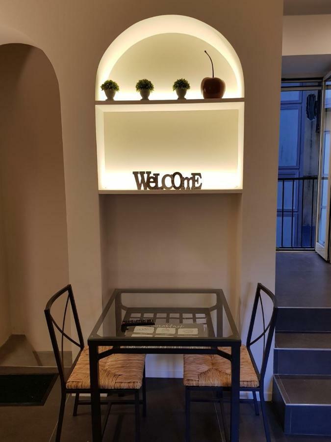 נאפולי Home "Suite" Home מראה חיצוני תמונה