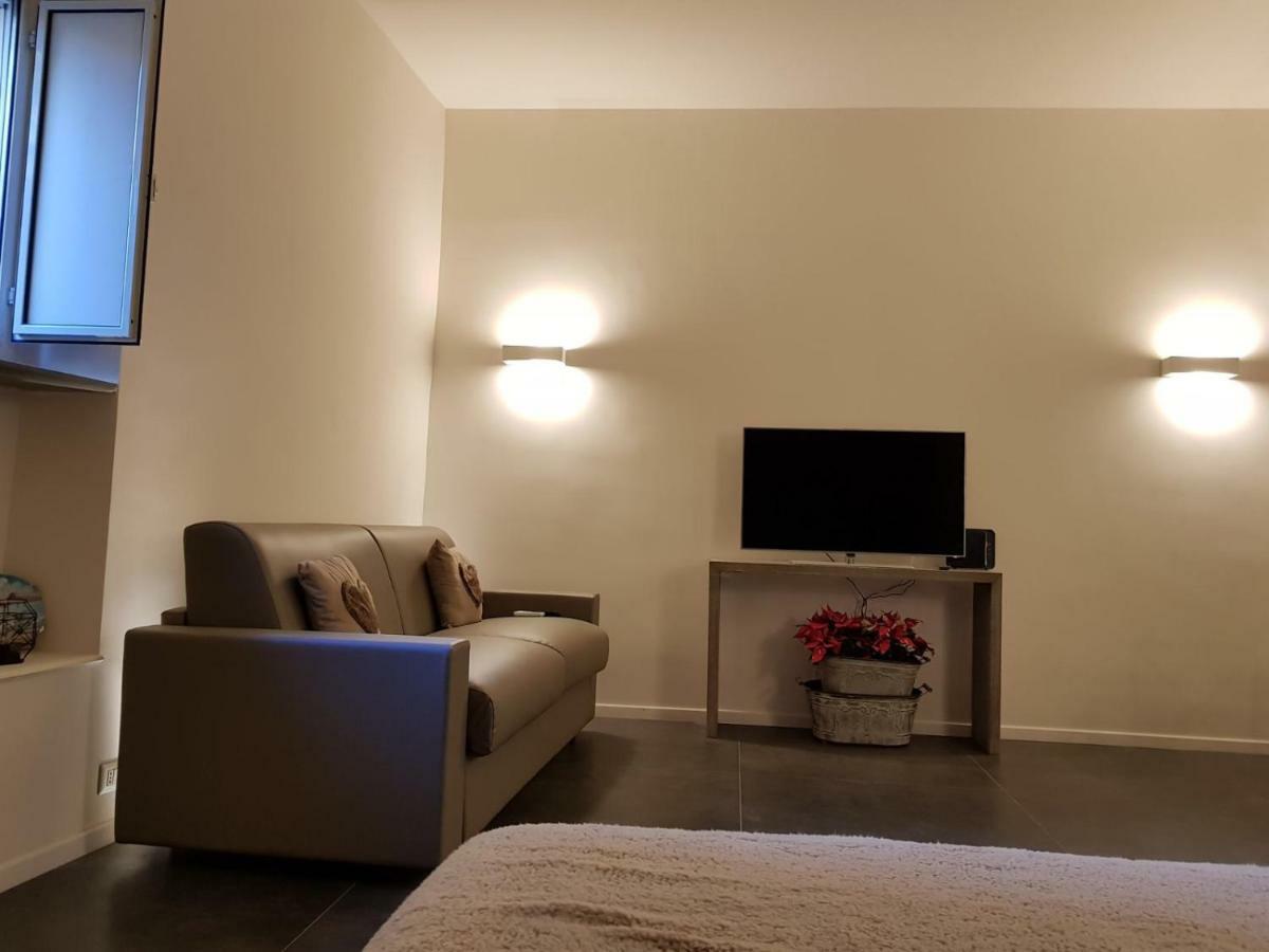 נאפולי Home "Suite" Home מראה חיצוני תמונה